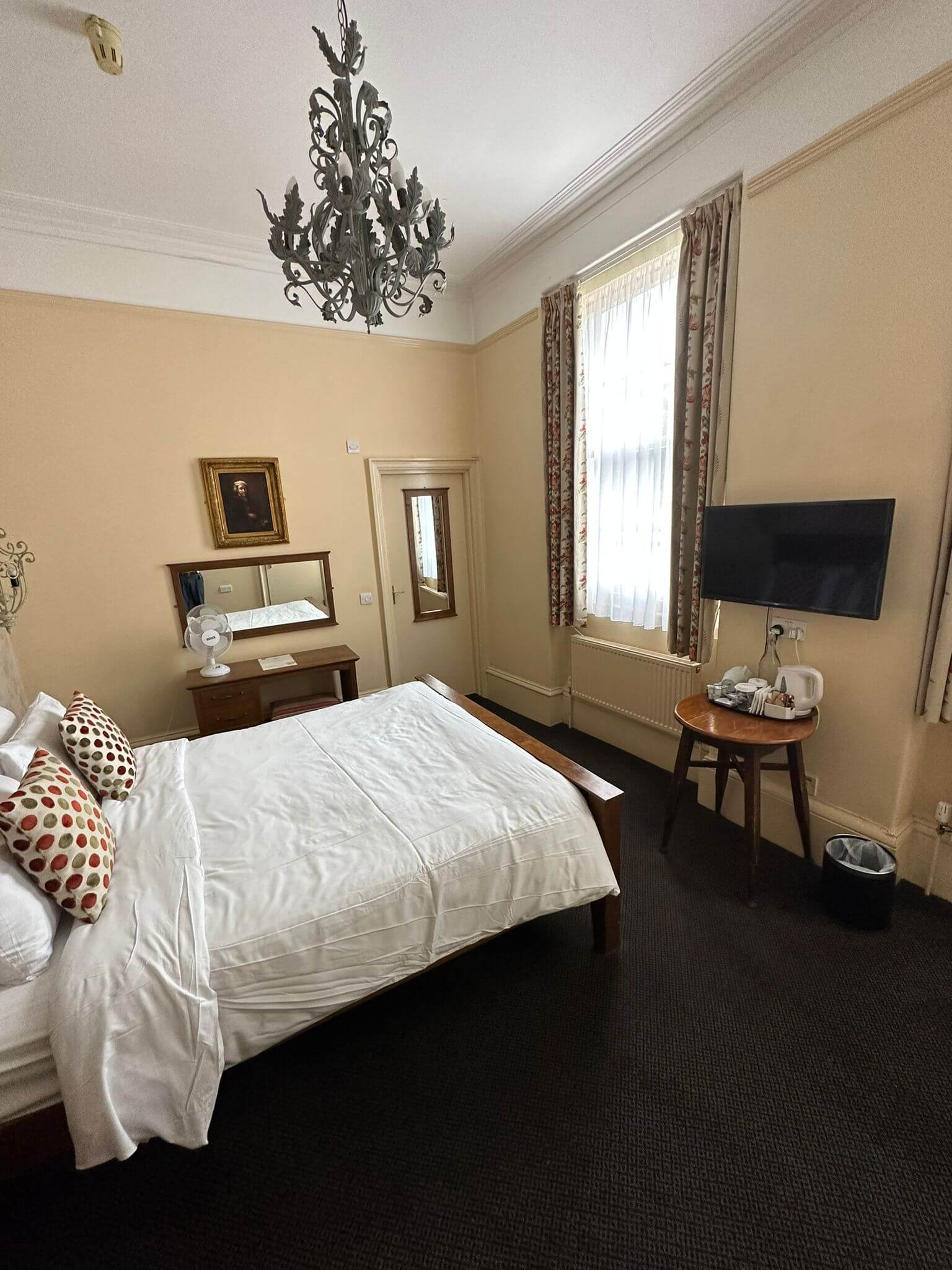 Double Room Hotel Glastonbury 5