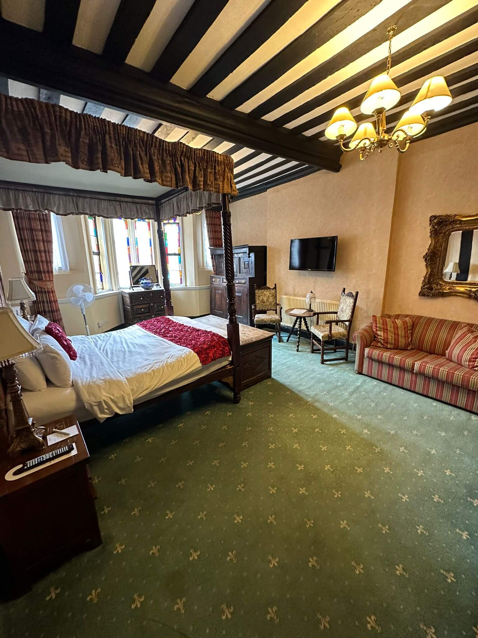 Foster Poster Room Hotel Glastonbury 1